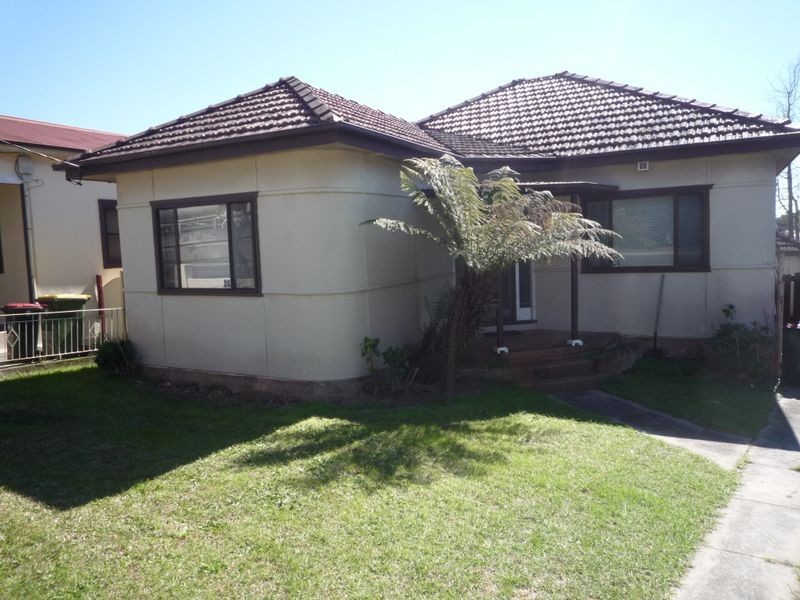 37 The Grand Pde, Sutherland NSW 2232