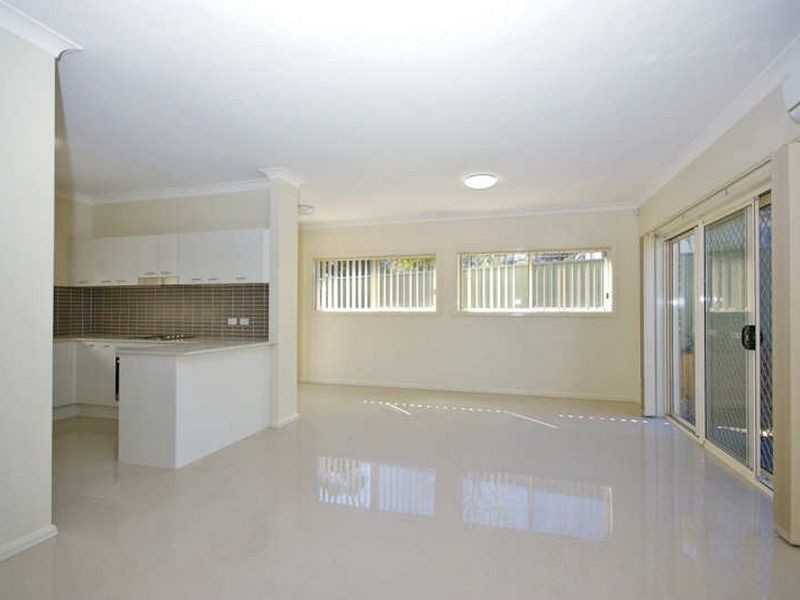 84 Auburn St (South), Sutherland NSW 2232