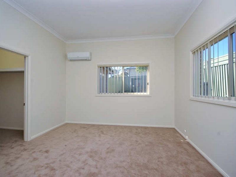 84 Auburn St (South), Sutherland NSW 2232