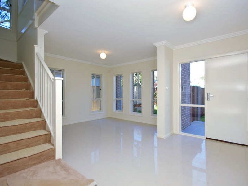 1/39 Leonay Street, Sutherland NSW 2232