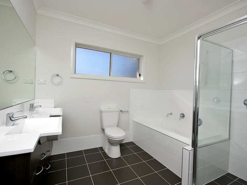 2/37 Leonay Street, Sutherland NSW 2232