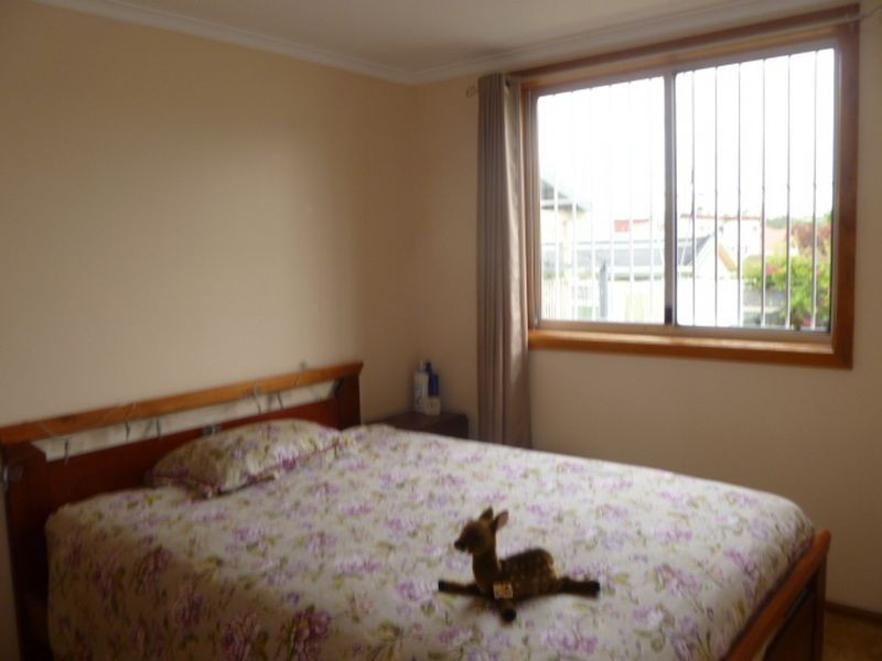 33 Churchill Avenue, Kirrawee NSW 2232