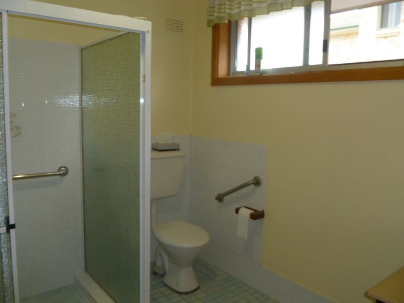 33 Churchill Avenue, Kirrawee NSW 2232