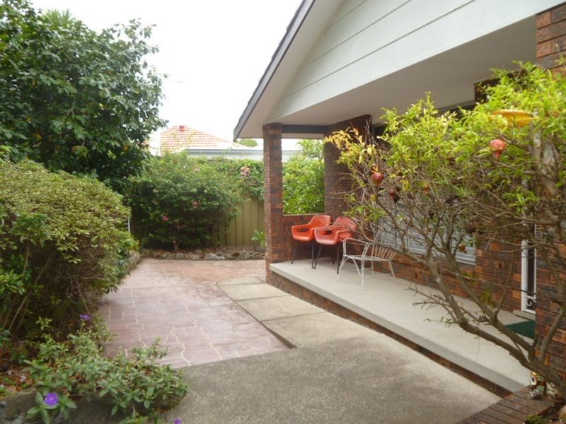 33 Churchill Avenue, Kirrawee NSW 2232