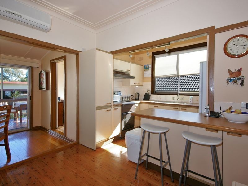 61 Banksia Avenue, Engadine NSW 2233