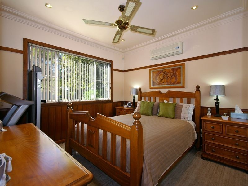 61 Banksia Avenue, Engadine NSW 2233