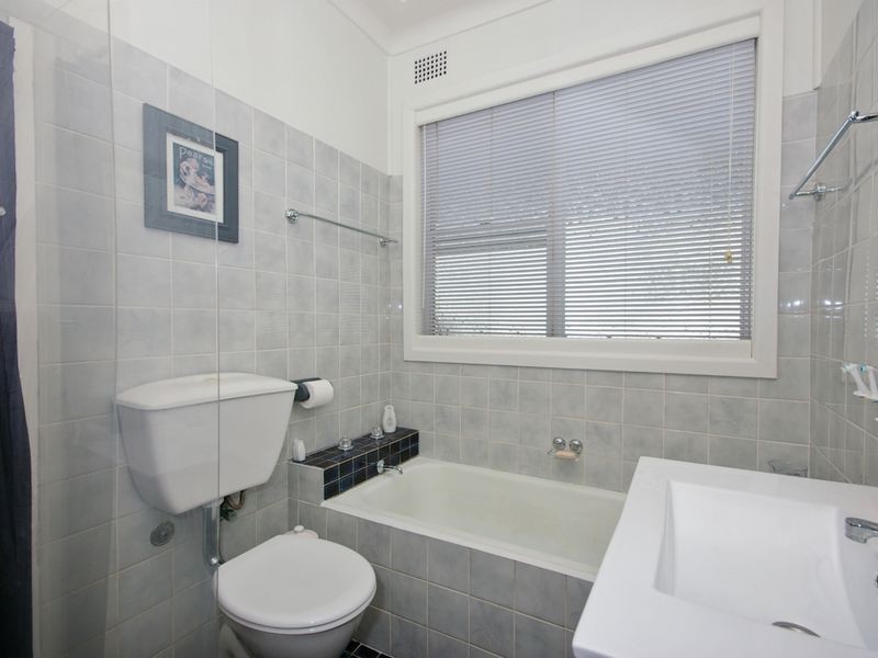 61 Banksia Avenue, Engadine NSW 2233