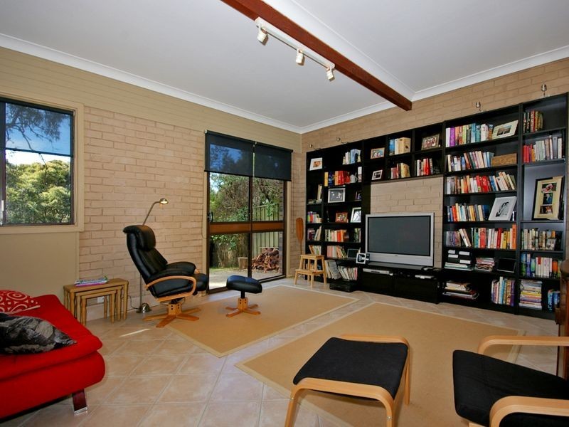 29 Urana Road, Yarrawarrah NSW 2233