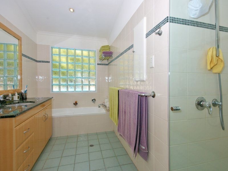 29 Urana Road, Yarrawarrah NSW 2233