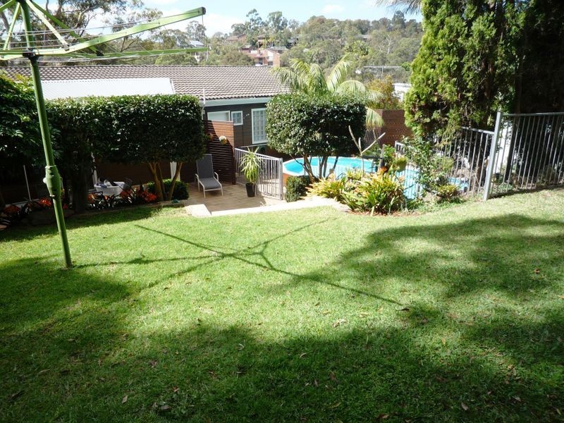 29 Urana Road, Yarrawarrah NSW 2233