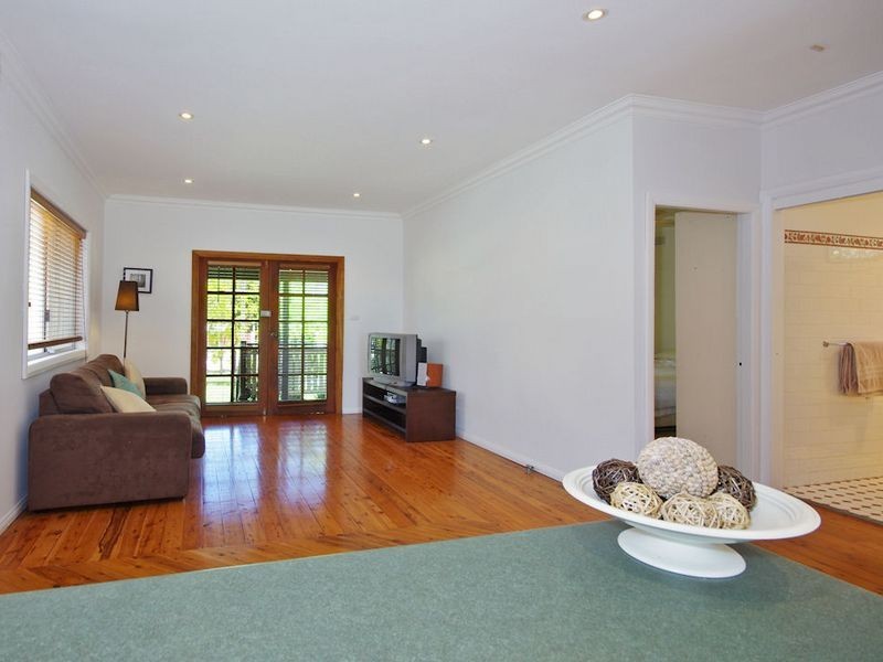 13 Tea Gardens Avenue, Kirrawee NSW 2232