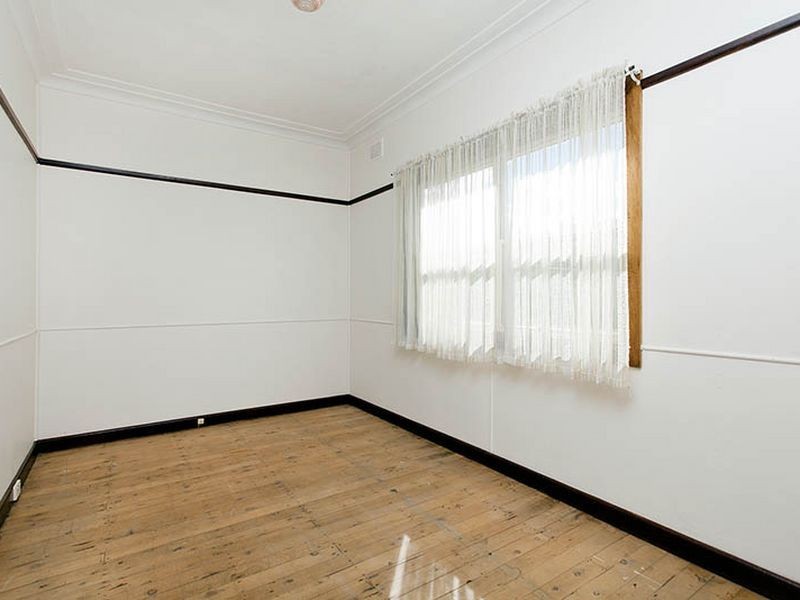 9 Glenelg Street, Sutherland NSW 2232