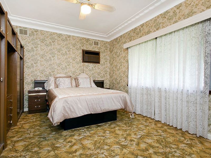 13 Churchill Ave, Kirrawee NSW 2232