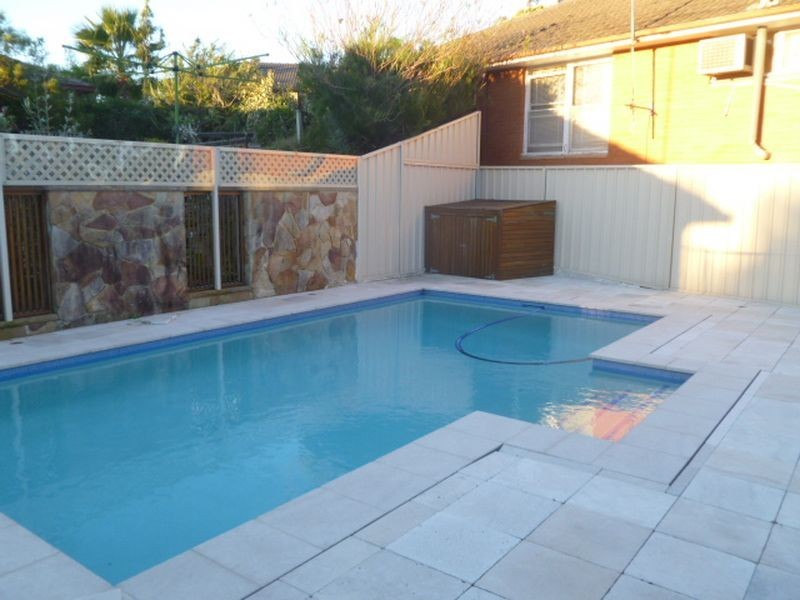 10 Birch Place, Kirrawee NSW 2232