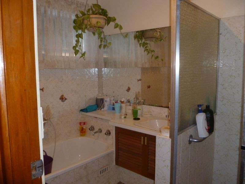 10 Birch Place, Kirrawee NSW 2232