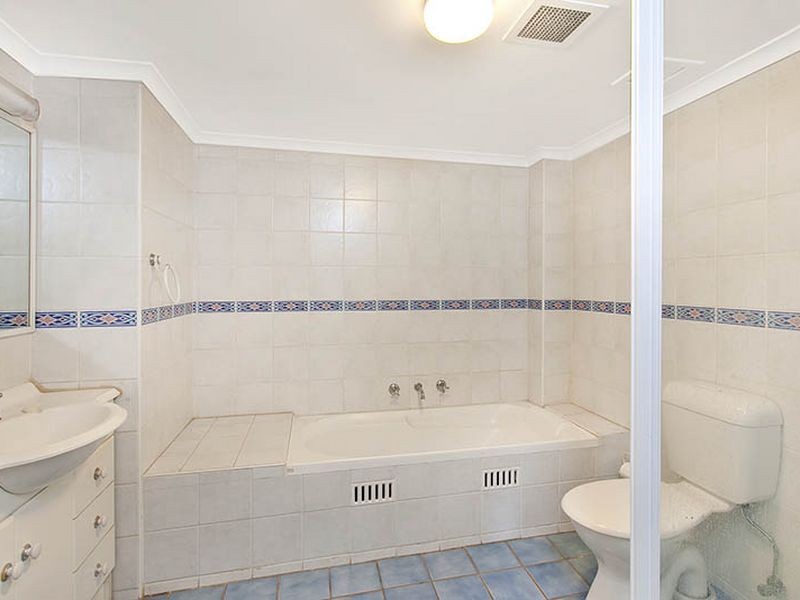 15/28 Leonay Street, Sutherland NSW 2232