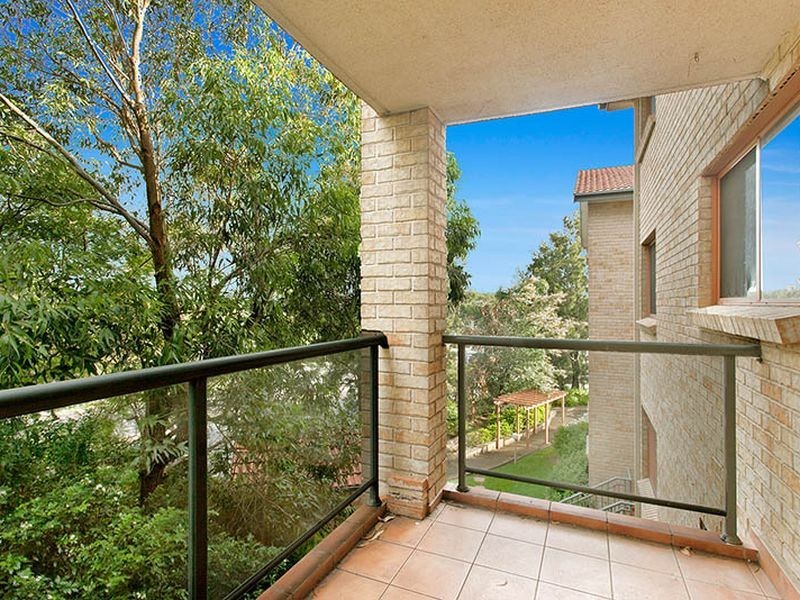 15/28 Leonay Street, Sutherland NSW 2232