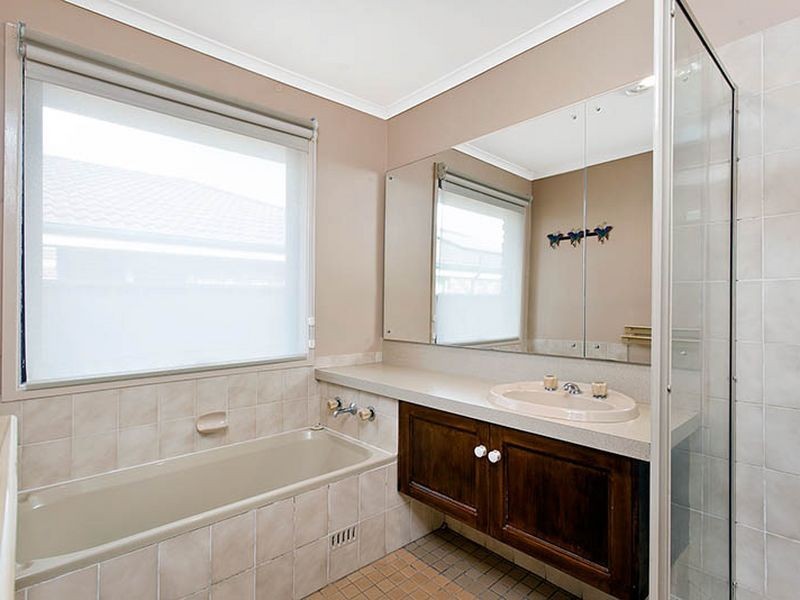 8 Honeyeater Place, Woronora Heights NSW 2233