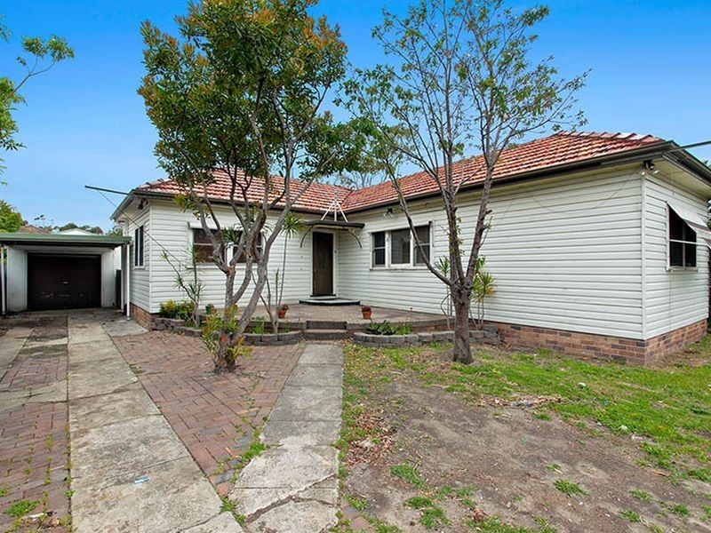 4 Milner Avenue, Kirrawee NSW 2232