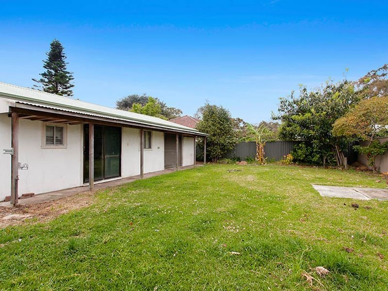 4 Milner Avenue, Kirrawee NSW 2232