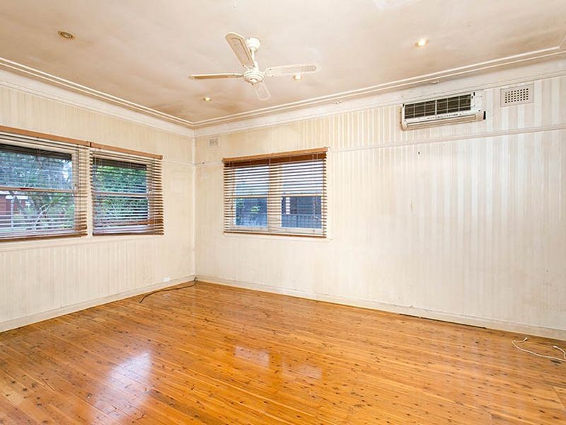 4 Milner Avenue, Kirrawee NSW 2232