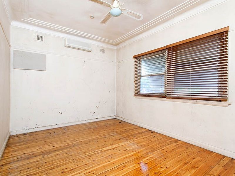 4 Milner Avenue, Kirrawee NSW 2232