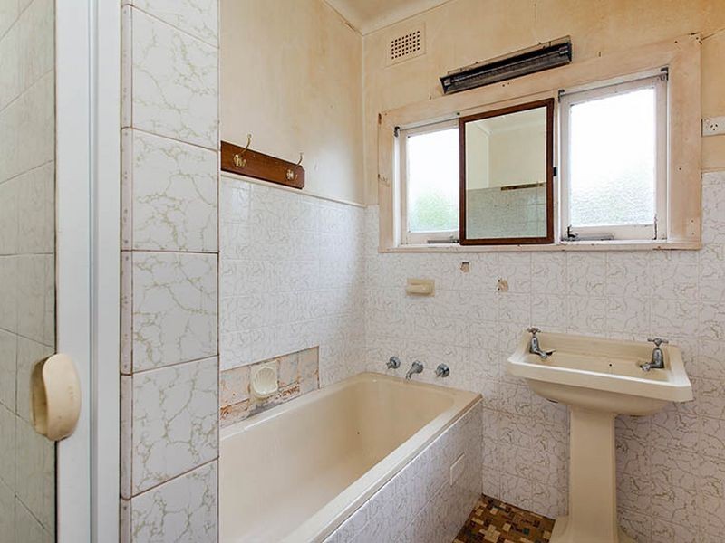 4 Milner Avenue, Kirrawee NSW 2232