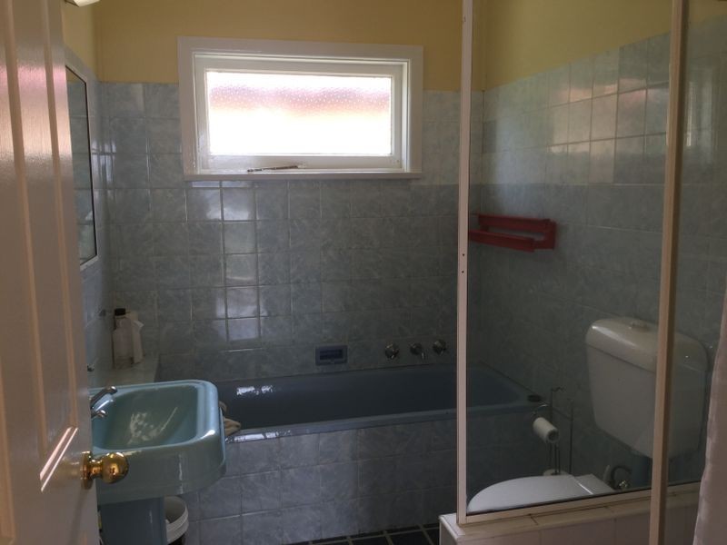 239 WORONORA ROAD, Engadine NSW 2233