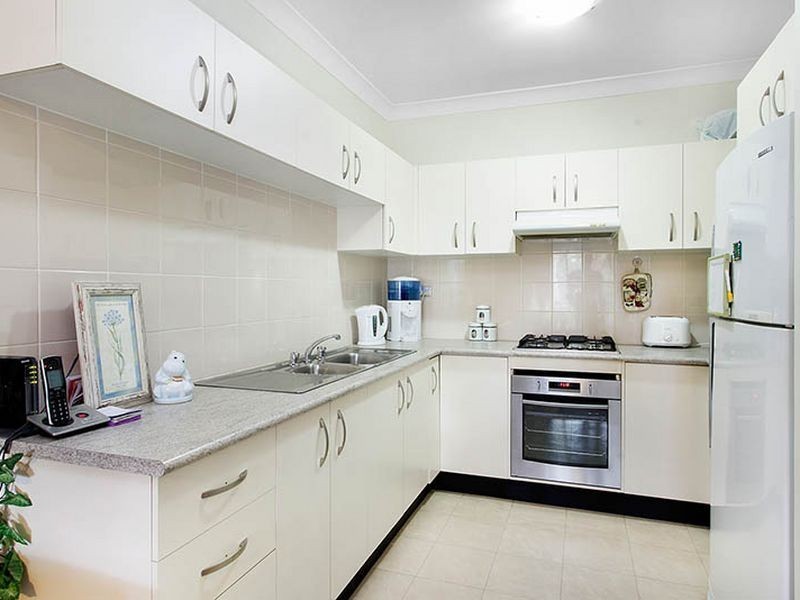 20/20 Leonay Street, Sutherland NSW 2232