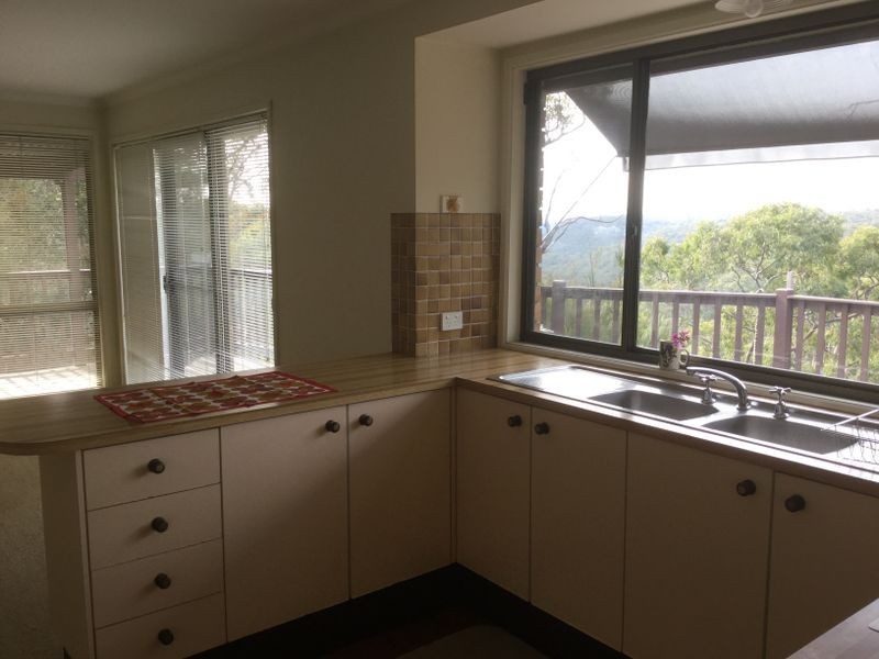 1 Nullabor Place, Yarrawarrah NSW 2233