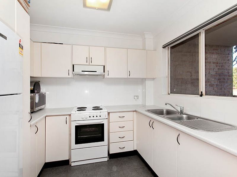 14/76 Auburn Street, Sutherland NSW 2232