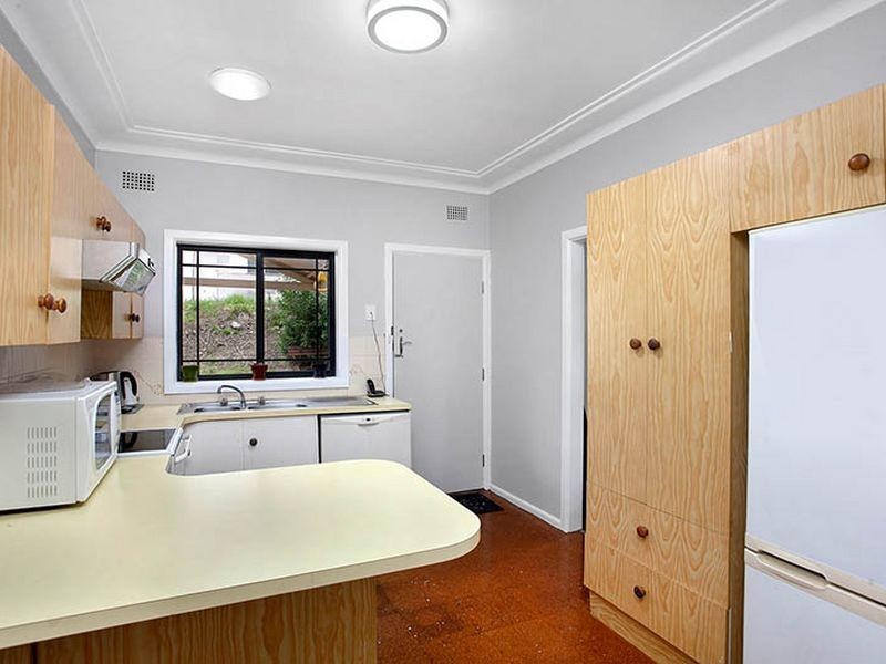 1 Magnolia Street, Kirrawee NSW 2232