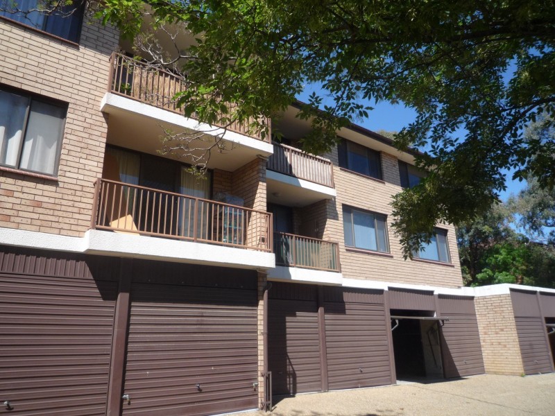 15/125 Oak Road, Kirrawee NSW 2232