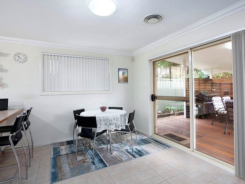 2/20 Lowana Avenue, Kirrawee NSW 2232