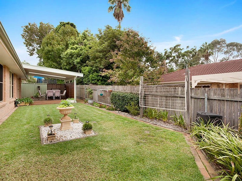 2/20 Lowana Avenue, Kirrawee NSW 2232