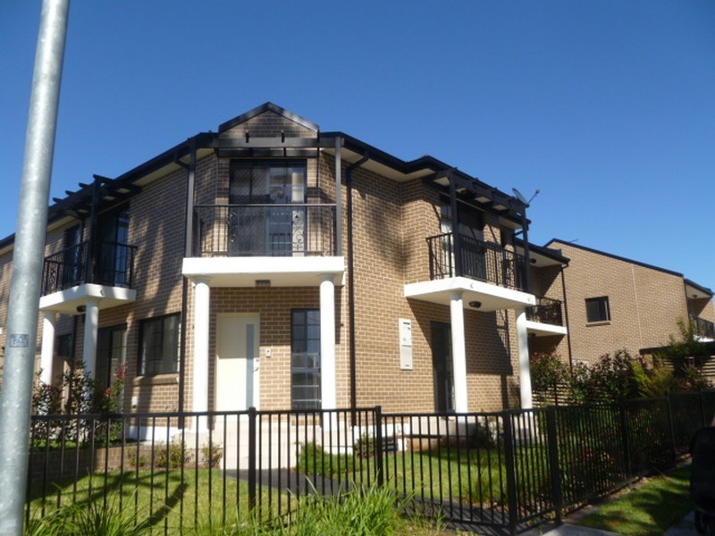 4/73-75 Acacia Road, Kirrawee NSW 2232