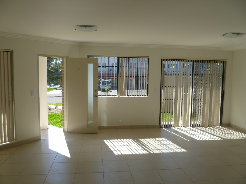 4/73-75 Acacia Road, Kirrawee NSW 2232