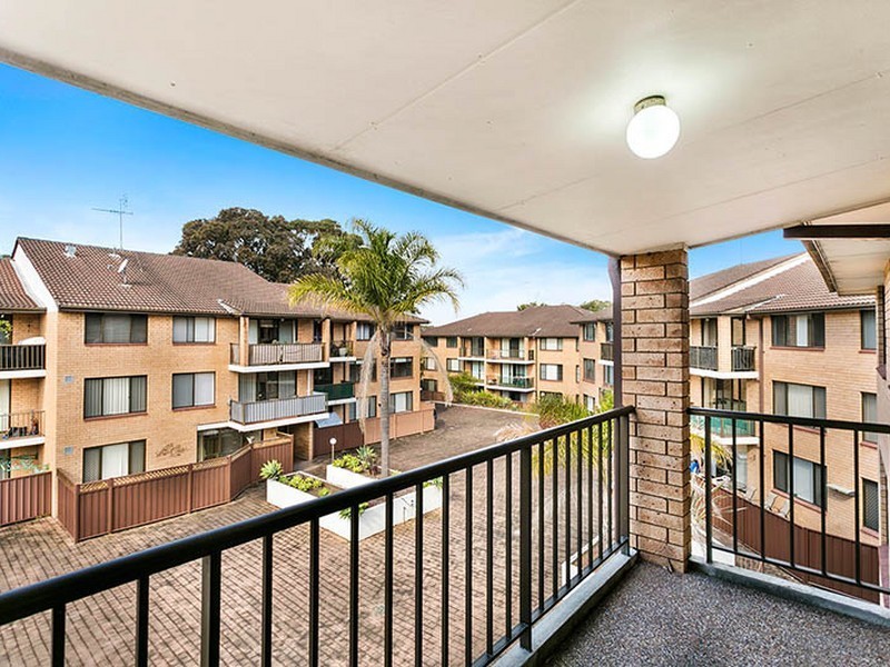 26/94-100 Flora Street, Sutherland NSW 2232