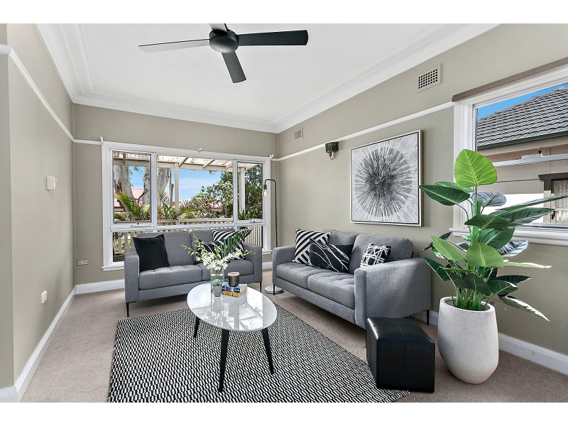 45 Parklands Avenue, Heathcote NSW 2233