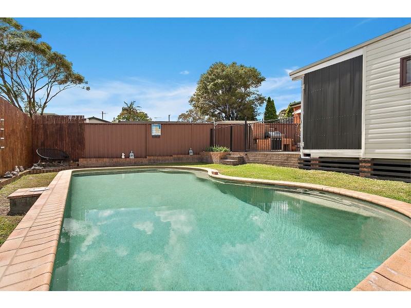 44 Banbal Rd, Engadine NSW 2233