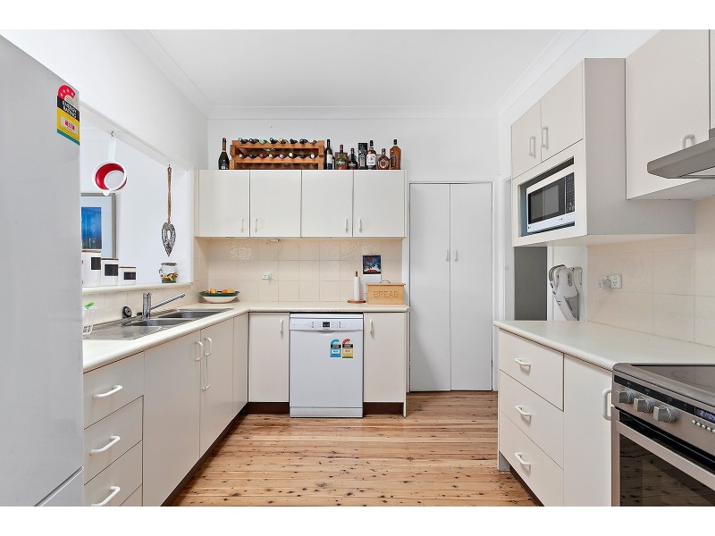 44 Banbal Rd, Engadine NSW 2233