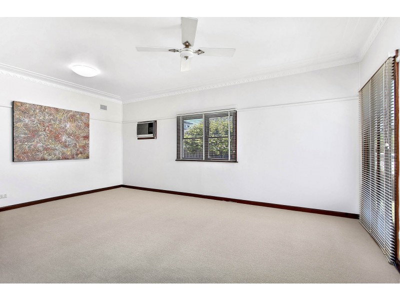 13 Aldgate Street, Sutherland NSW 2232