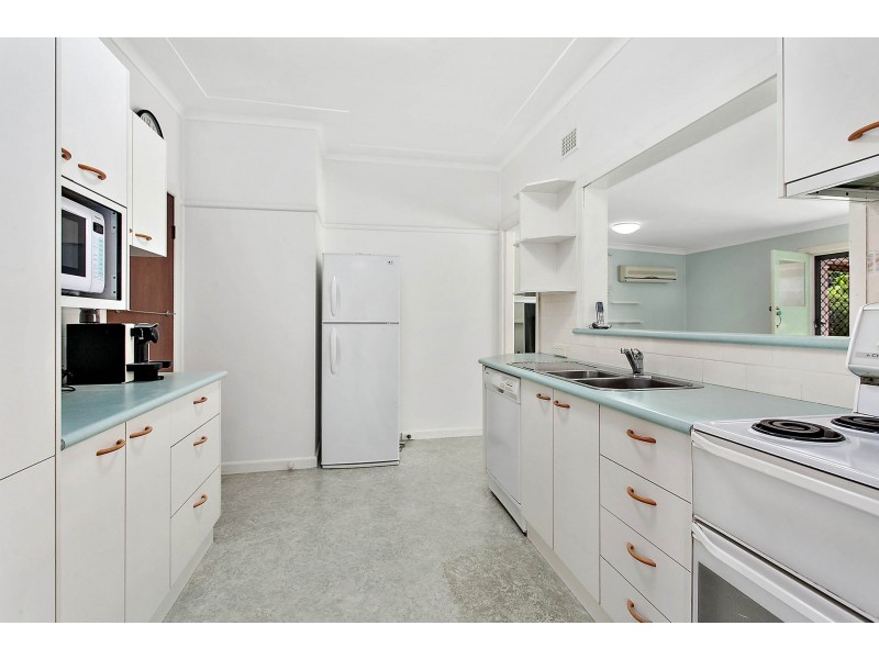 13 Aldgate Street, Sutherland NSW 2232