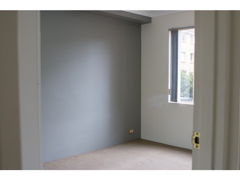 4/57 Eton Street, Sutherland NSW 2232