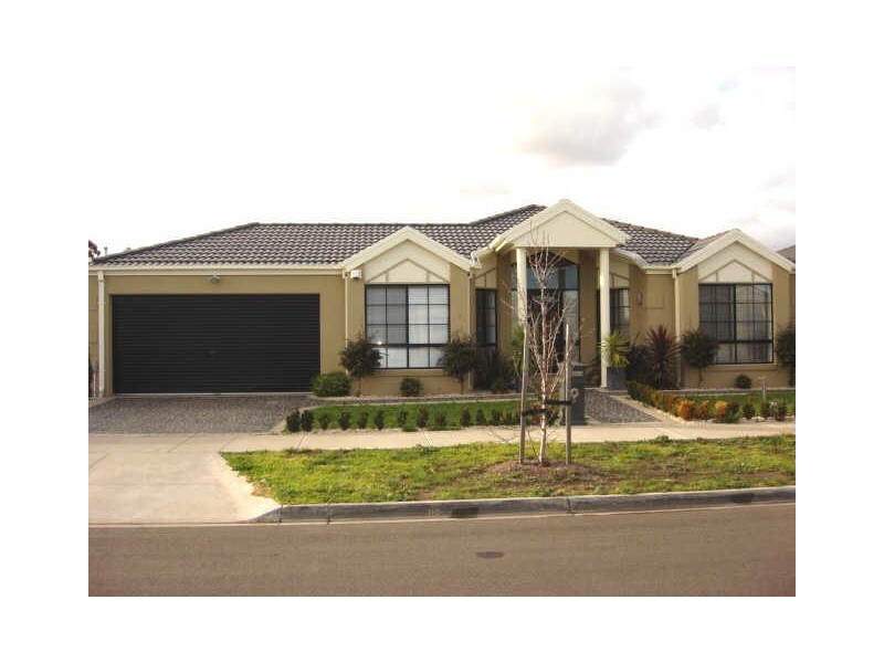 5 Grovedale Circuit, Cairnlea VIC 3023