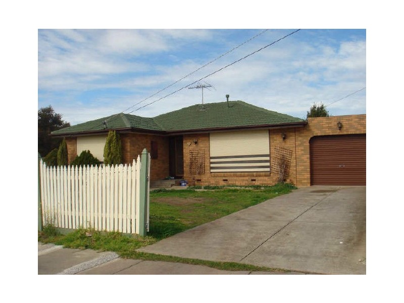 25 Tollhouse Road, Kings Park VIC 3021