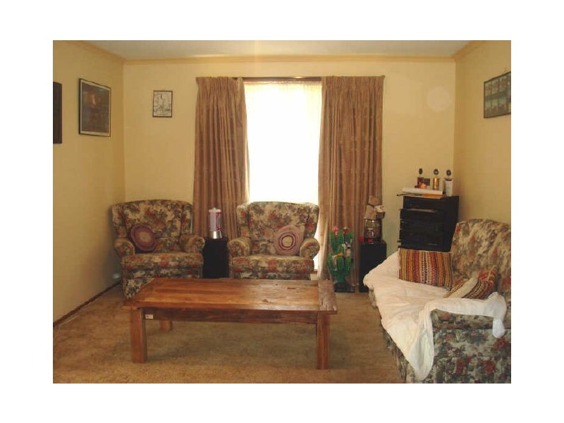 Unit 2/16 Kingsley Place, Delahey VIC 3037