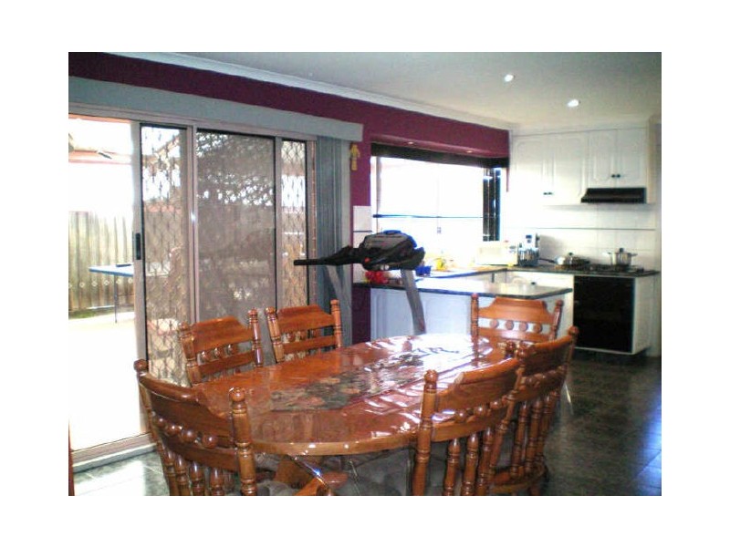 20 Bluestone Walk, Delahey VIC 3037