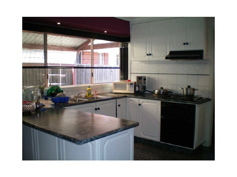 20 Bluestone Walk, Delahey VIC 3037