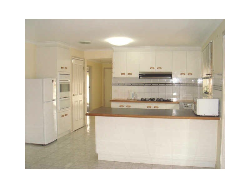 14 Brampton Circuit, Delahey VIC 3037